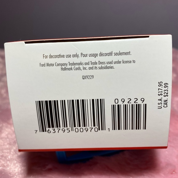 Hallmark Keepsake 1932 Ford Keepsake Kustoms - Picture 4 of 5